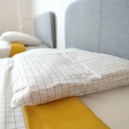 Near Airport & Citycenter Free Parking * Lisbon