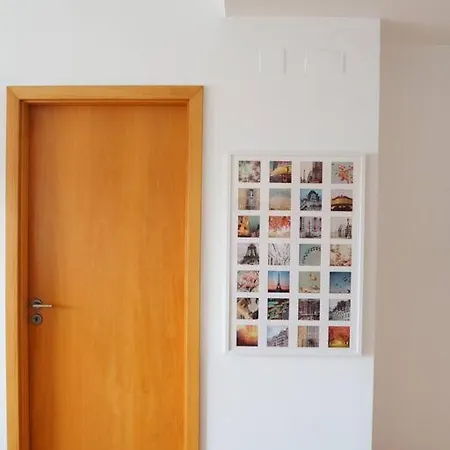 Near Airport & Citycenter Free Parking Lisbon