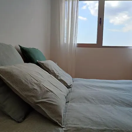 Apartment Near Airport & Citycenter Free Parking *
